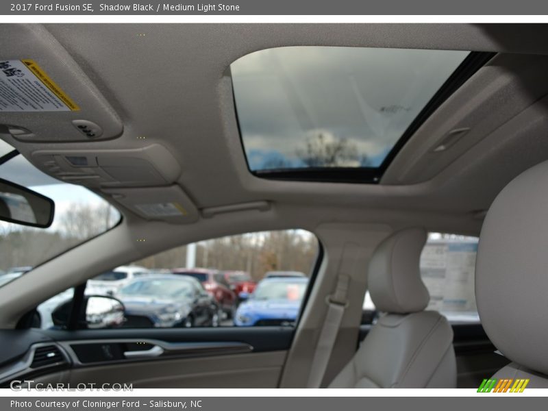 Shadow Black / Medium Light Stone 2017 Ford Fusion SE