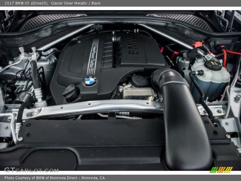 Glacier Silver Metallic / Black 2017 BMW X5 sDrive35i