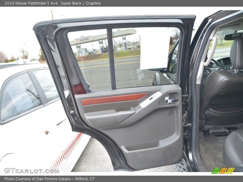 Super Black / Graphite 2010 Nissan Pathfinder S 4x4