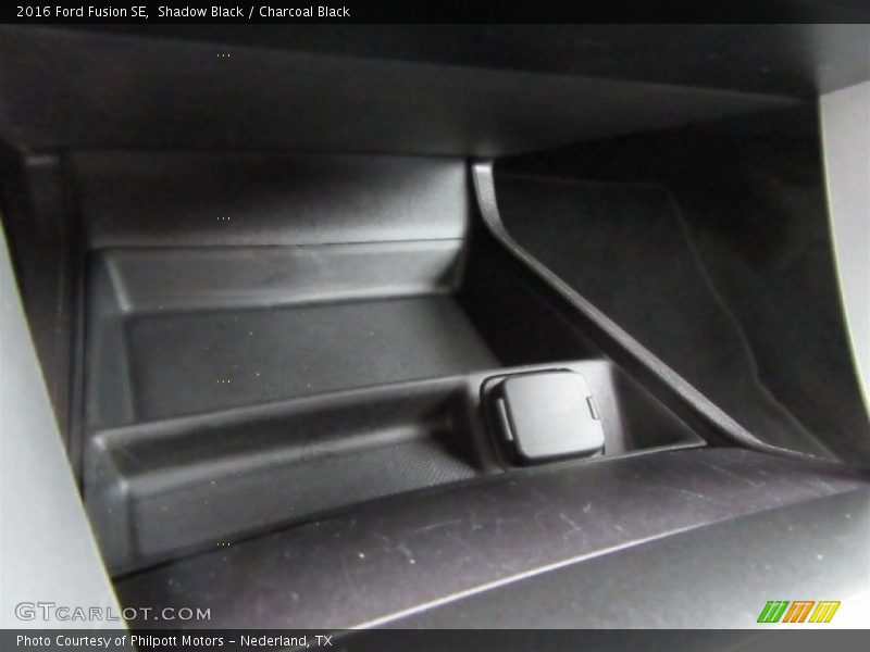 Shadow Black / Charcoal Black 2016 Ford Fusion SE