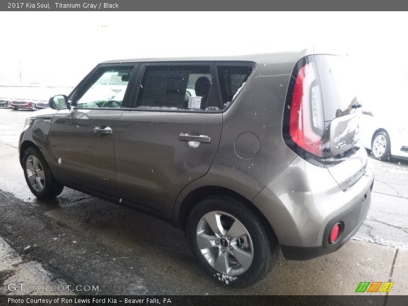 Titanium Gray / Black 2017 Kia Soul