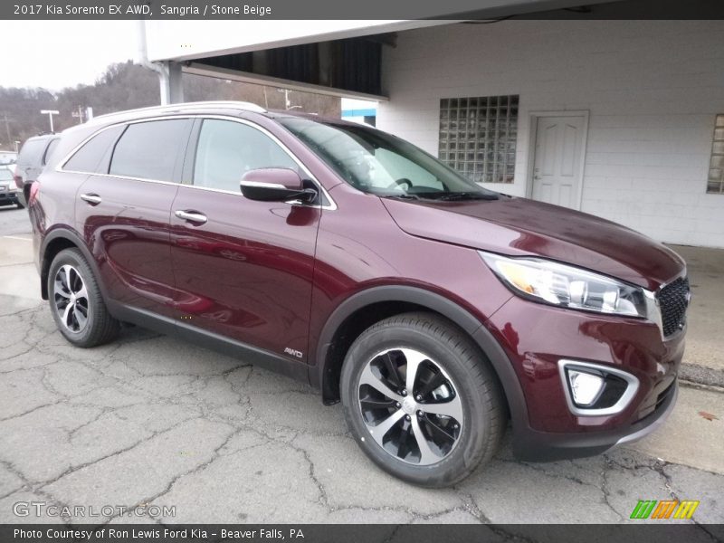 Front 3/4 View of 2017 Sorento EX AWD