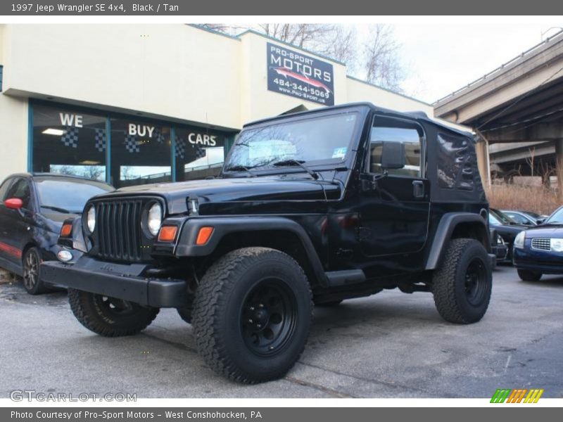 Black / Tan 1997 Jeep Wrangler SE 4x4