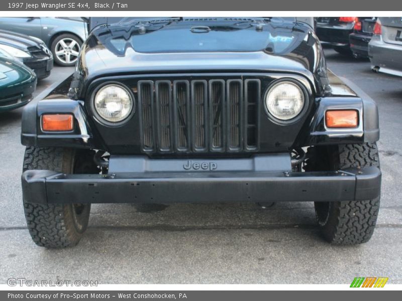 Black / Tan 1997 Jeep Wrangler SE 4x4