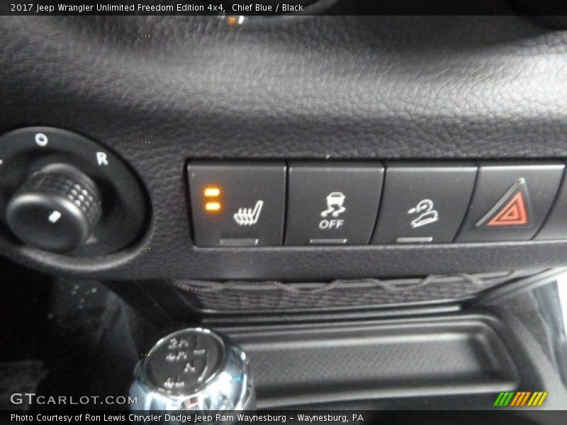 Chief Blue / Black 2017 Jeep Wrangler Unlimited Freedom Edition 4x4