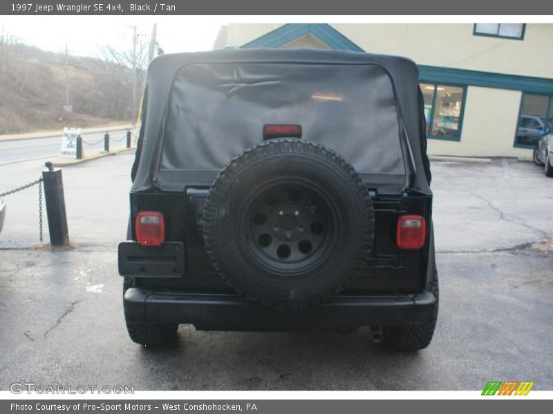 Black / Tan 1997 Jeep Wrangler SE 4x4