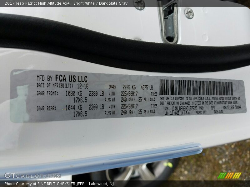 Bright White / Dark Slate Gray 2017 Jeep Patriot High Altitude 4x4