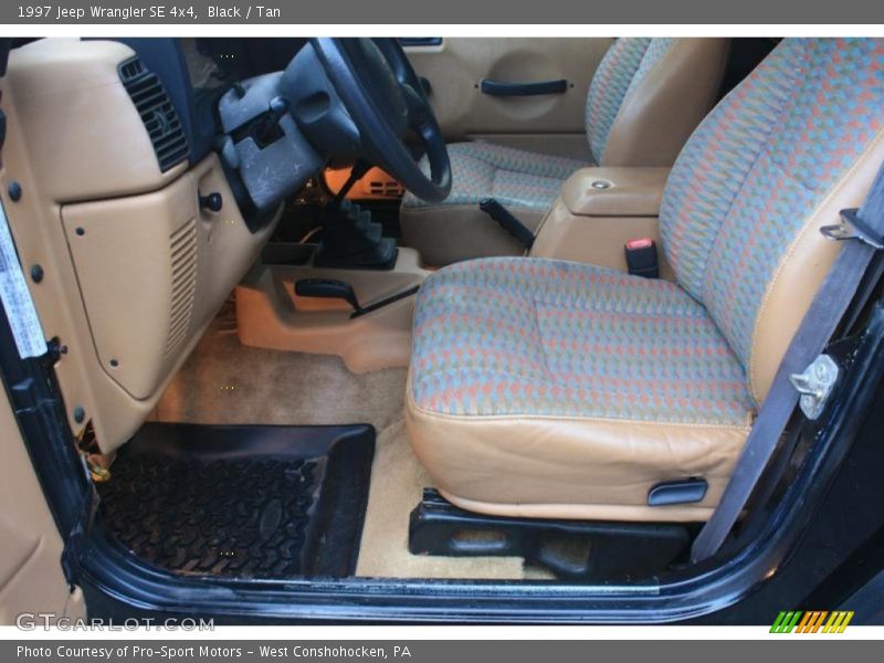 Black / Tan 1997 Jeep Wrangler SE 4x4