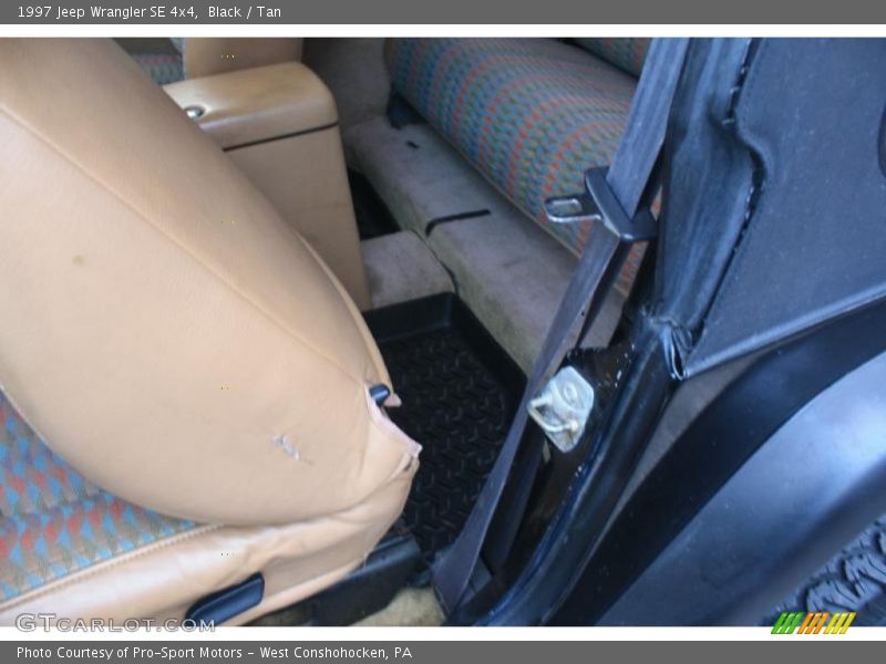 Black / Tan 1997 Jeep Wrangler SE 4x4