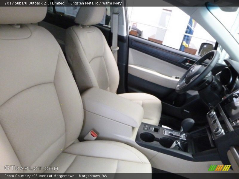 Tungsten Metallic / Warm Ivory 2017 Subaru Outback 2.5i Limited