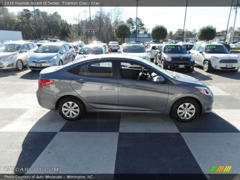 Triathlon Gray / Gray 2016 Hyundai Accent SE Sedan