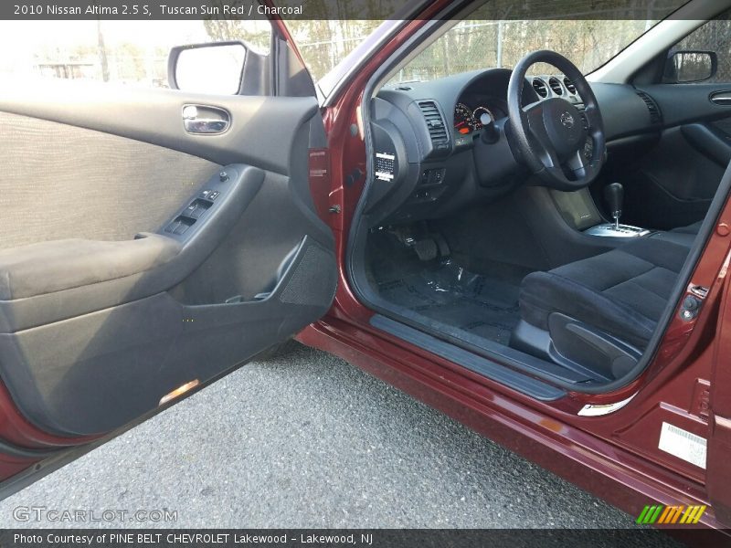 Tuscan Sun Red / Charcoal 2010 Nissan Altima 2.5 S