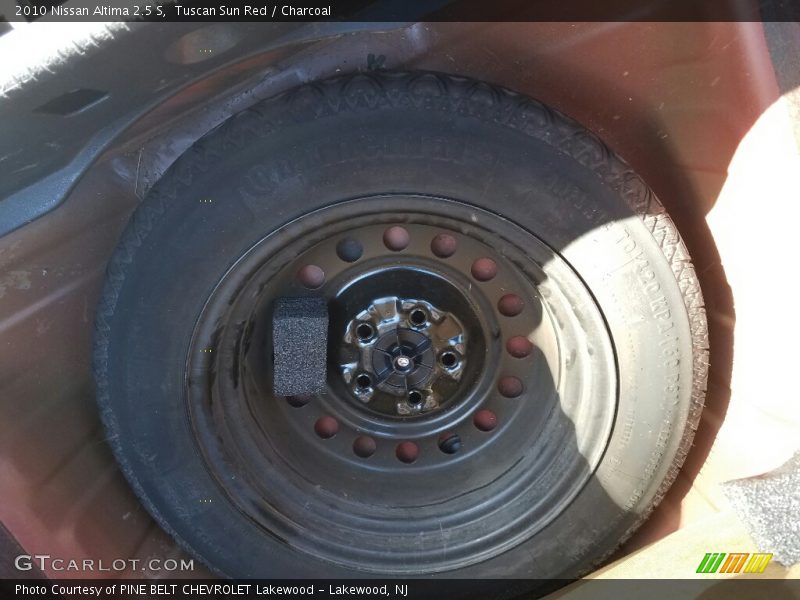 Tuscan Sun Red / Charcoal 2010 Nissan Altima 2.5 S