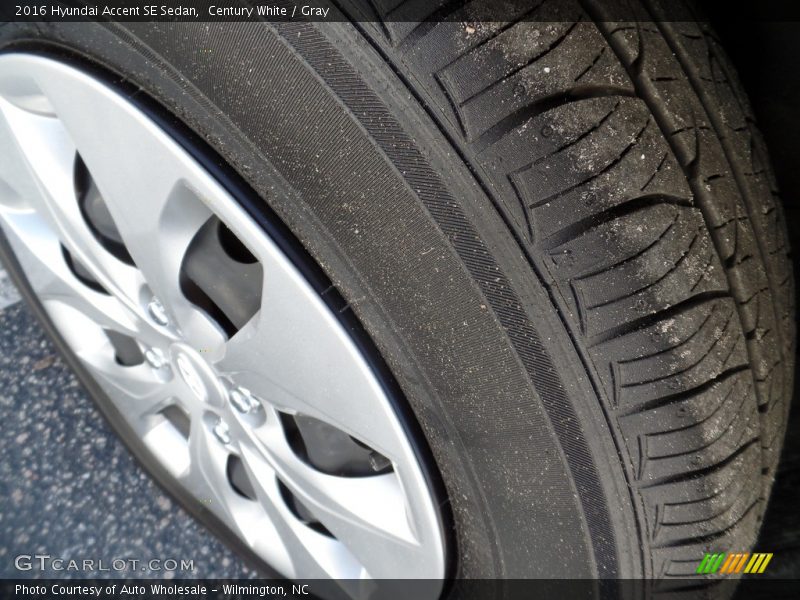 Century White / Gray 2016 Hyundai Accent SE Sedan