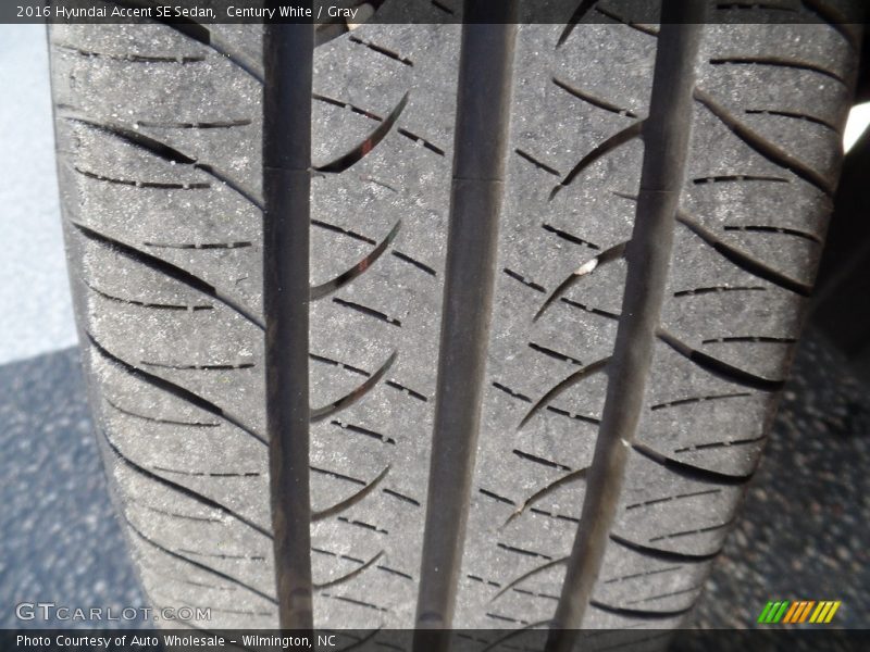 Century White / Gray 2016 Hyundai Accent SE Sedan