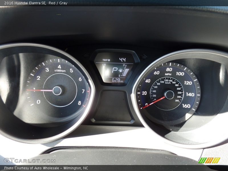 Red / Gray 2016 Hyundai Elantra SE