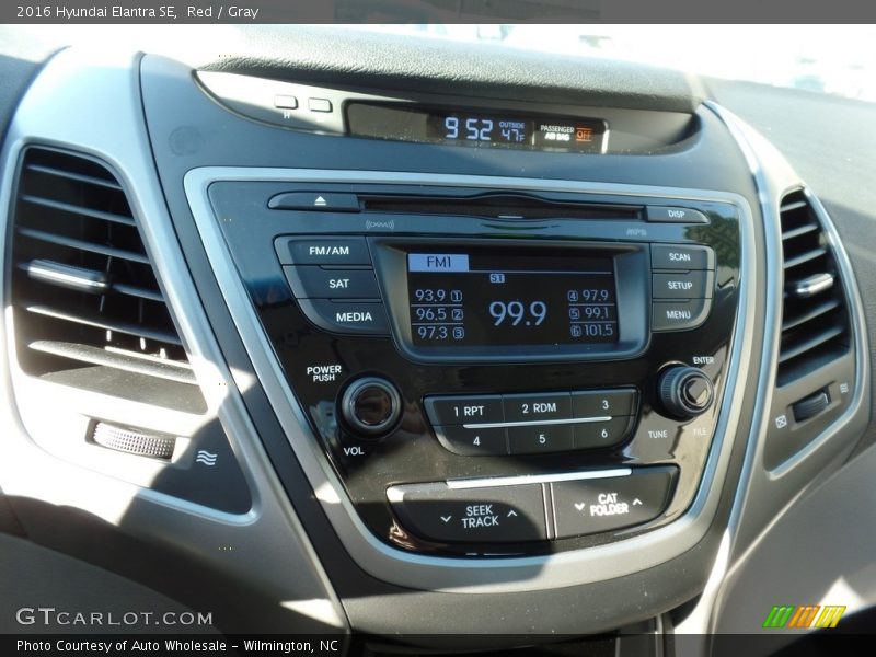 Red / Gray 2016 Hyundai Elantra SE