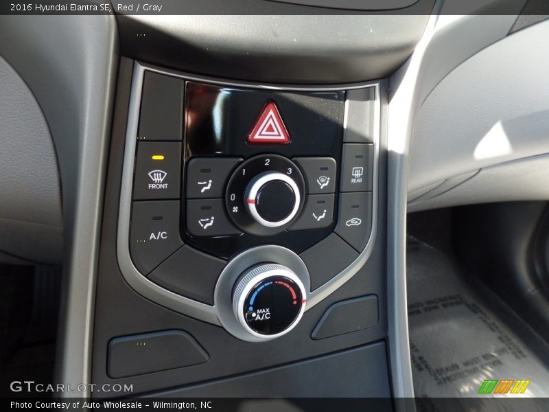 Red / Gray 2016 Hyundai Elantra SE