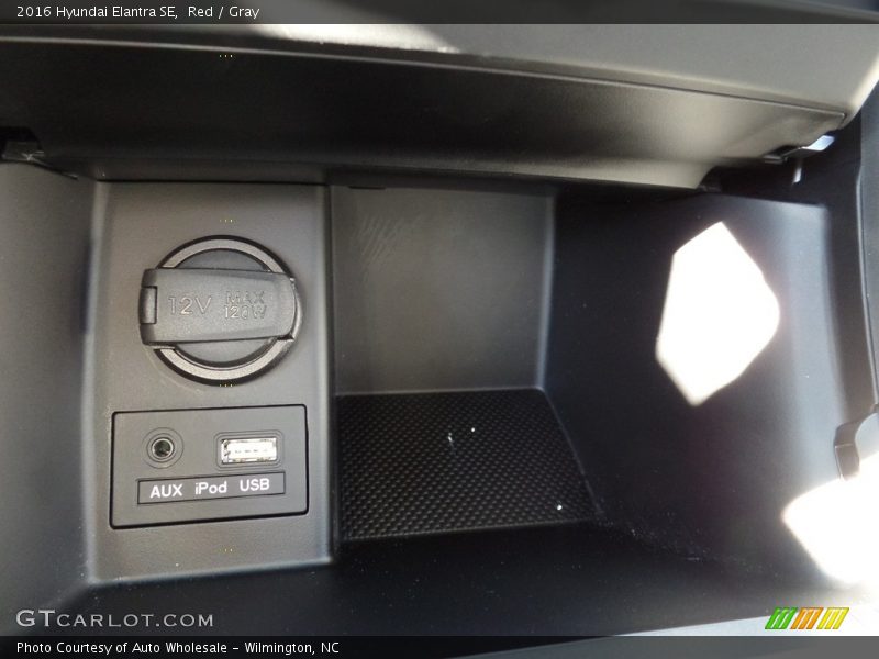 Red / Gray 2016 Hyundai Elantra SE