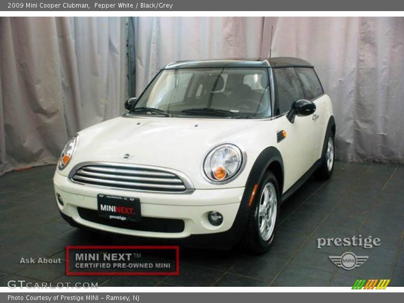 Pepper White / Black/Grey 2009 Mini Cooper Clubman