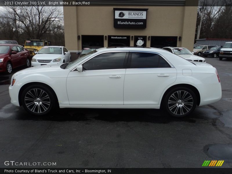 Bright White / Black/Red 2013 Chrysler 300 S V6
