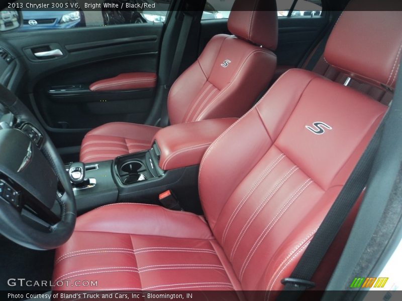Bright White / Black/Red 2013 Chrysler 300 S V6