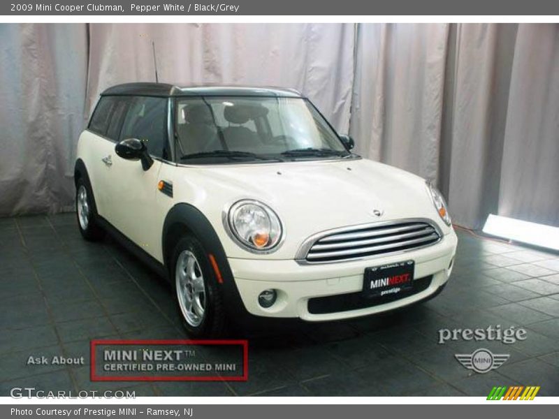 Pepper White / Black/Grey 2009 Mini Cooper Clubman