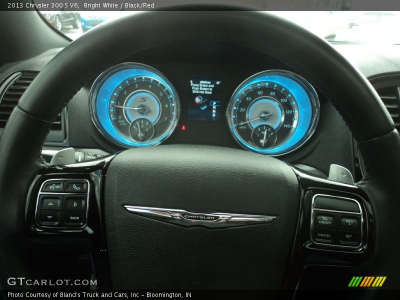 Bright White / Black/Red 2013 Chrysler 300 S V6