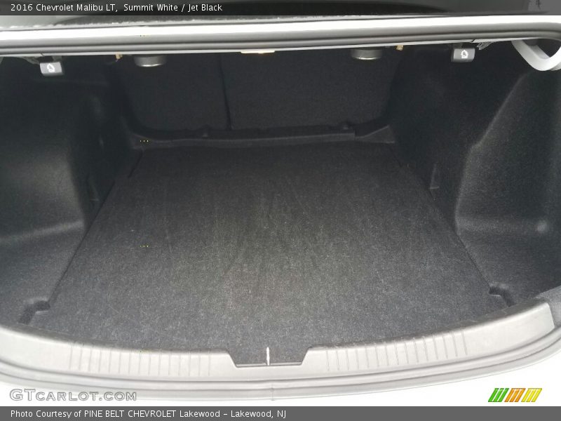 Summit White / Jet Black 2016 Chevrolet Malibu LT