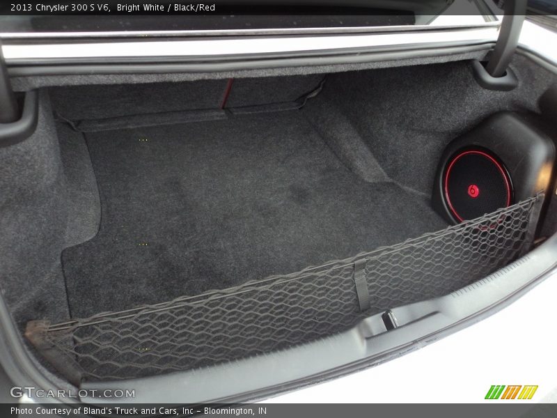 Bright White / Black/Red 2013 Chrysler 300 S V6