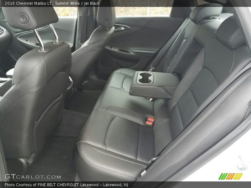 Summit White / Jet Black 2016 Chevrolet Malibu LT