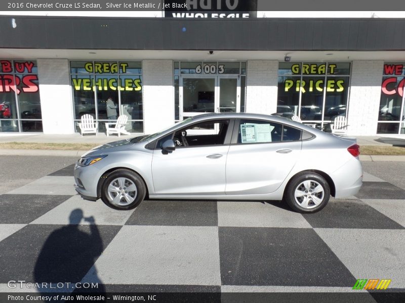 Silver Ice Metallic / Jet Black 2016 Chevrolet Cruze LS Sedan