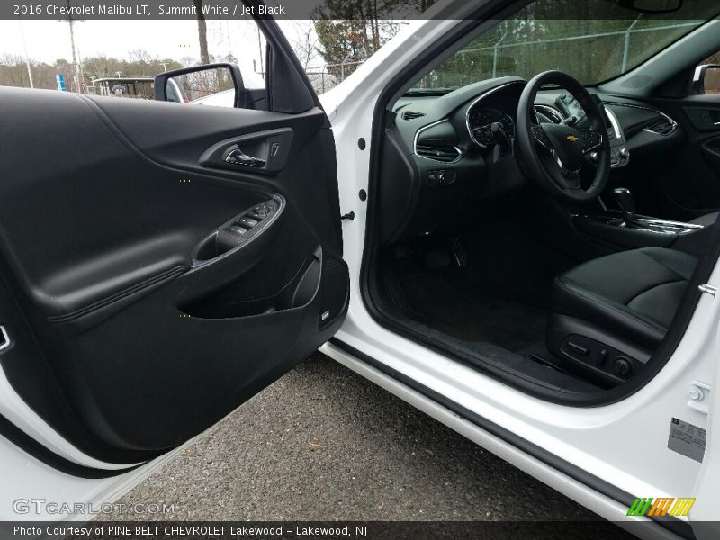 Summit White / Jet Black 2016 Chevrolet Malibu LT