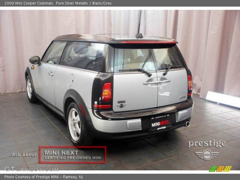 Pure Silver Metallic / Black/Grey 2009 Mini Cooper Clubman