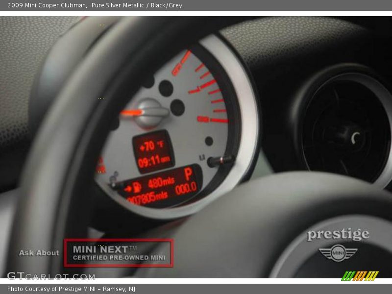 Pure Silver Metallic / Black/Grey 2009 Mini Cooper Clubman