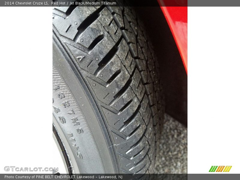 Red Hot / Jet Black/Medium Titanium 2014 Chevrolet Cruze LS