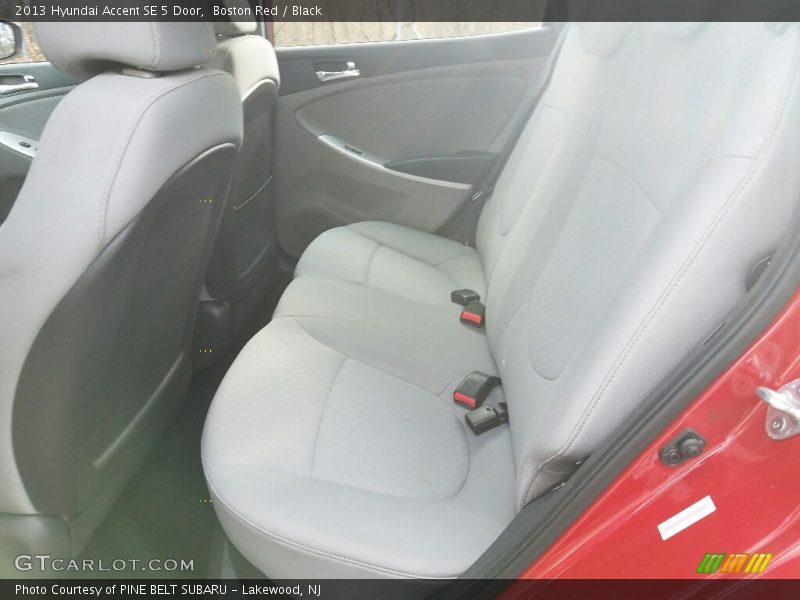 Boston Red / Black 2013 Hyundai Accent SE 5 Door