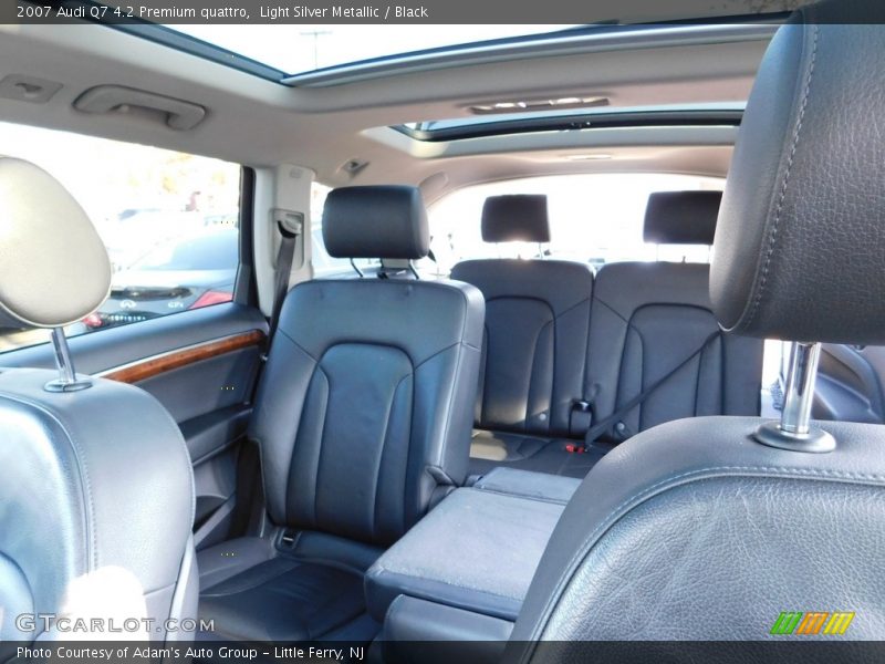 Light Silver Metallic / Black 2007 Audi Q7 4.2 Premium quattro