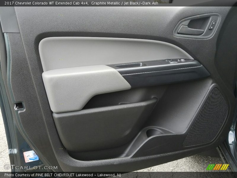 Graphite Metallic / Jet Black/­Dark Ash 2017 Chevrolet Colorado WT Extended Cab 4x4
