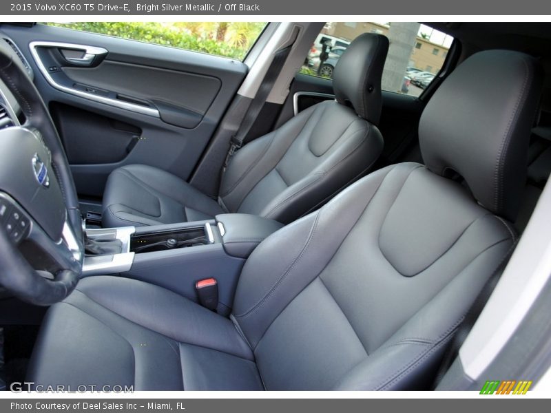Bright Silver Metallic / Off Black 2015 Volvo XC60 T5 Drive-E
