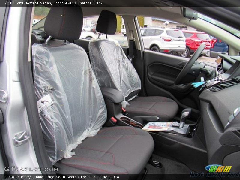 Ingot Silver / Charcoal Black 2017 Ford Fiesta SE Sedan