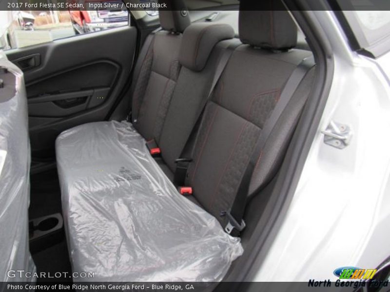 Ingot Silver / Charcoal Black 2017 Ford Fiesta SE Sedan