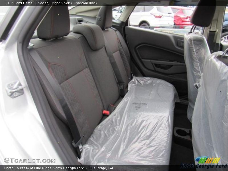 Ingot Silver / Charcoal Black 2017 Ford Fiesta SE Sedan
