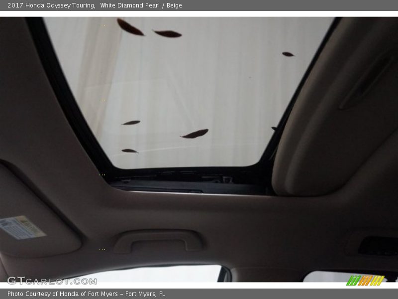 White Diamond Pearl / Beige 2017 Honda Odyssey Touring
