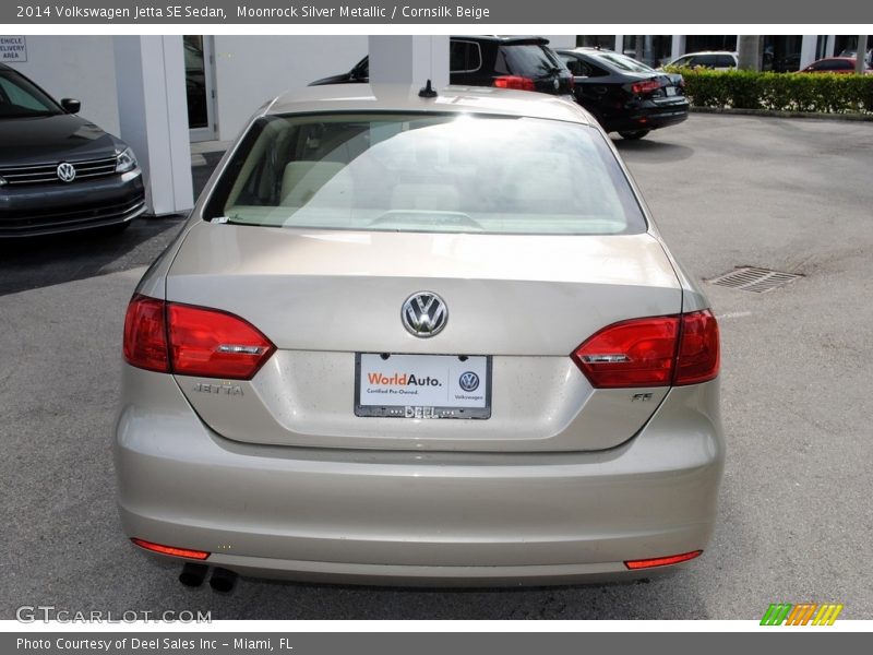 Moonrock Silver Metallic / Cornsilk Beige 2014 Volkswagen Jetta SE Sedan