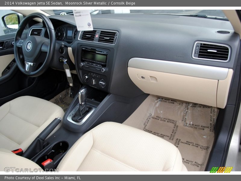 Moonrock Silver Metallic / Cornsilk Beige 2014 Volkswagen Jetta SE Sedan
