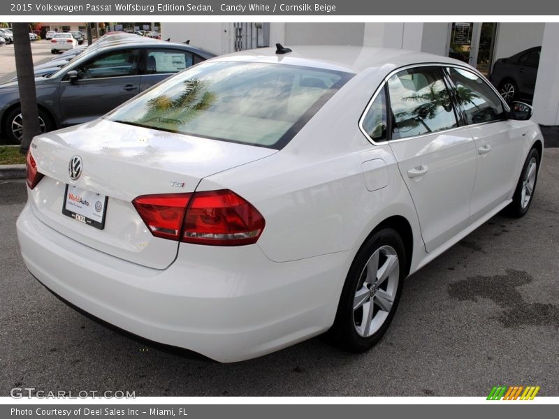 Candy White / Cornsilk Beige 2015 Volkswagen Passat Wolfsburg Edition Sedan