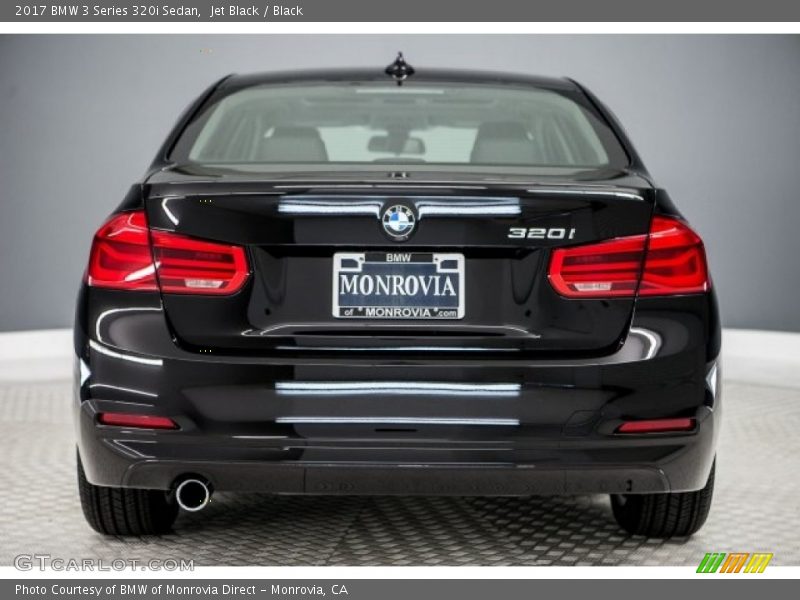 Jet Black / Black 2017 BMW 3 Series 320i Sedan