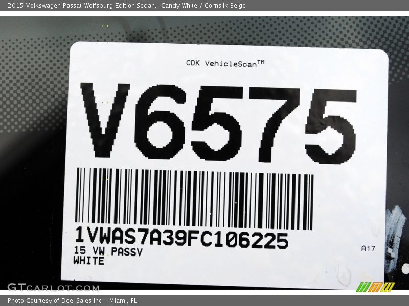 Candy White / Cornsilk Beige 2015 Volkswagen Passat Wolfsburg Edition Sedan