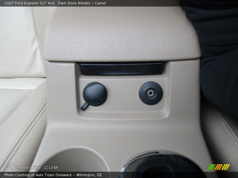 Dark Stone Metallic / Camel 2007 Ford Explorer XLT 4x4
